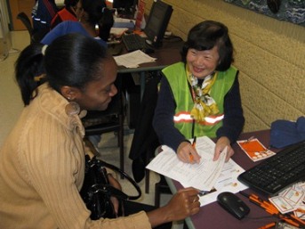2009-10-17-DotHouseFluClinic 016
